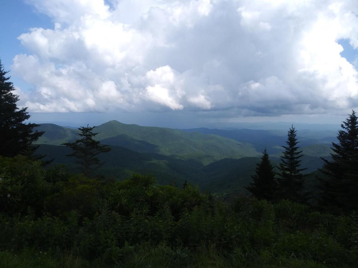 Two Rivers Cabins - The Mountaintop Бревърд Екстериор снимка